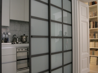 Pannelli mobili in ferro e vetro